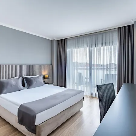 Odelia Otel