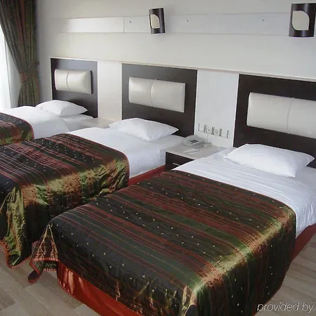 Odelia Κουσάντασι